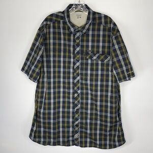 Columbia Omni Dry Plaid Short Sleeve Button Up Size XL